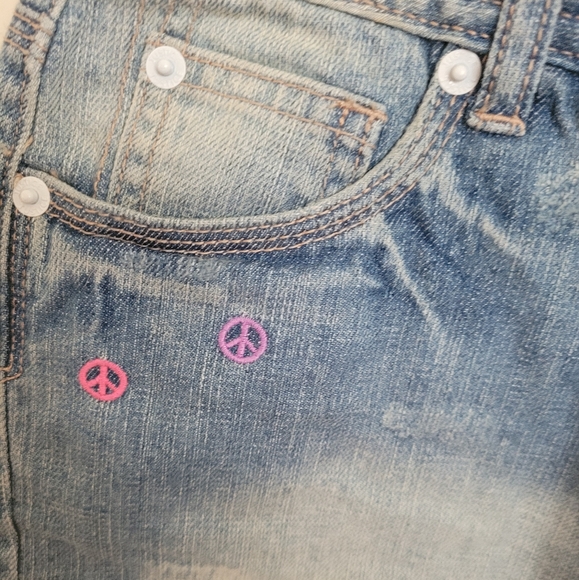 Justice Blue Pink Denim Peace Sign Fade Shorts Size 14 Girls - Picture 3 of 6